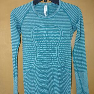 LULULEMON Woman's Long Sleeves T-shirt Size 4 NWOT